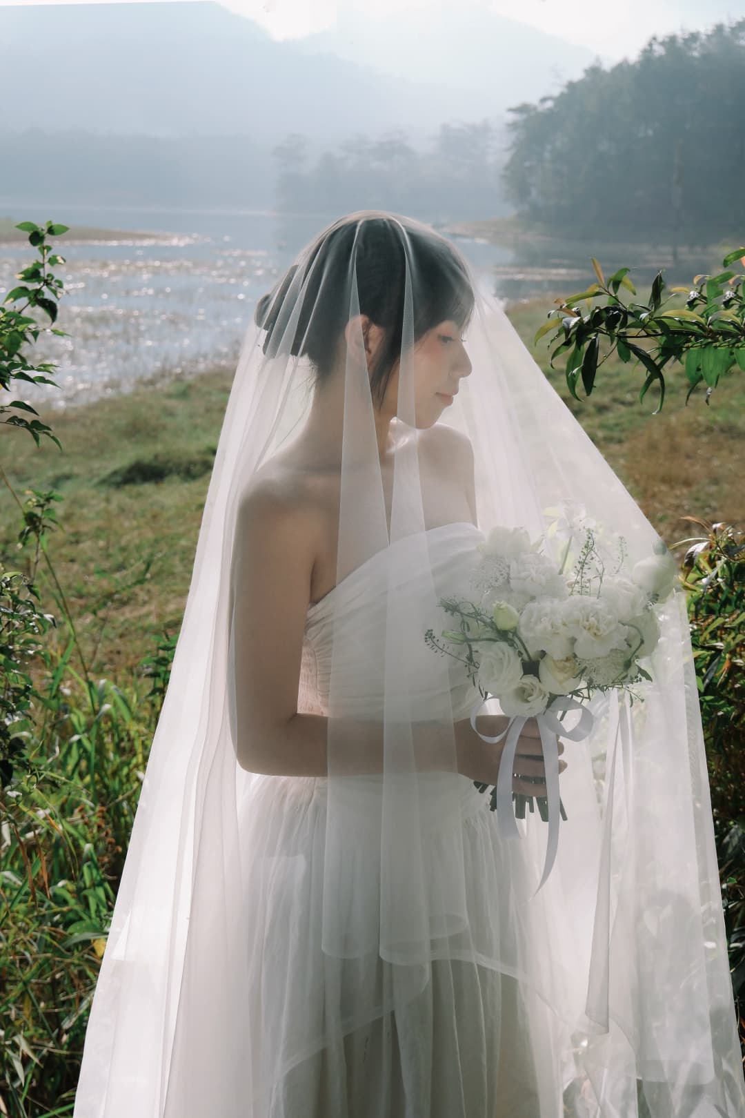 Tuyết - Beautiful bride portrait